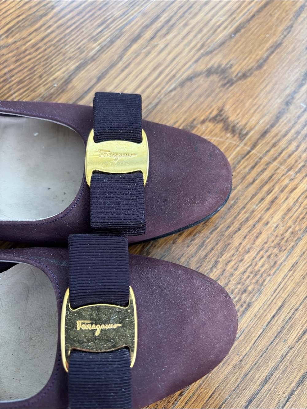 Salvatore Ferragamo Burgundy Suede Vara Bow Flats with Gold Buckle - Picture 3 of 6